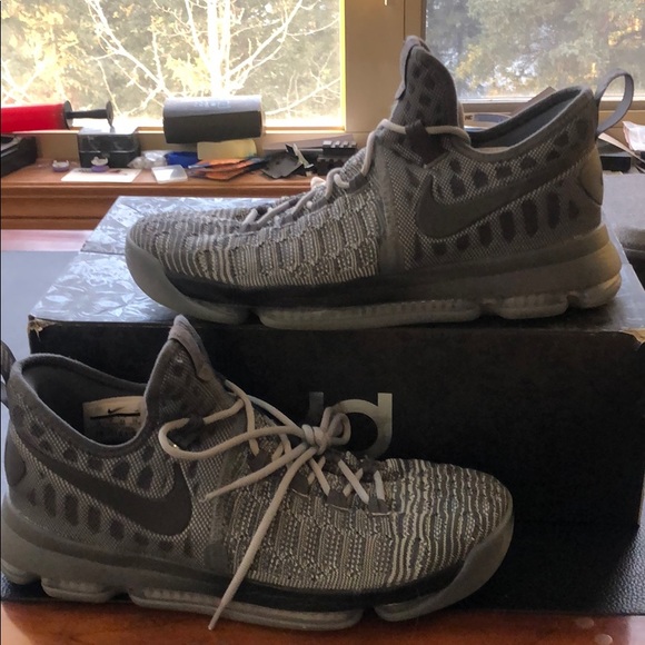 Nike ZOOM KD9 - Picture 2 of 4
